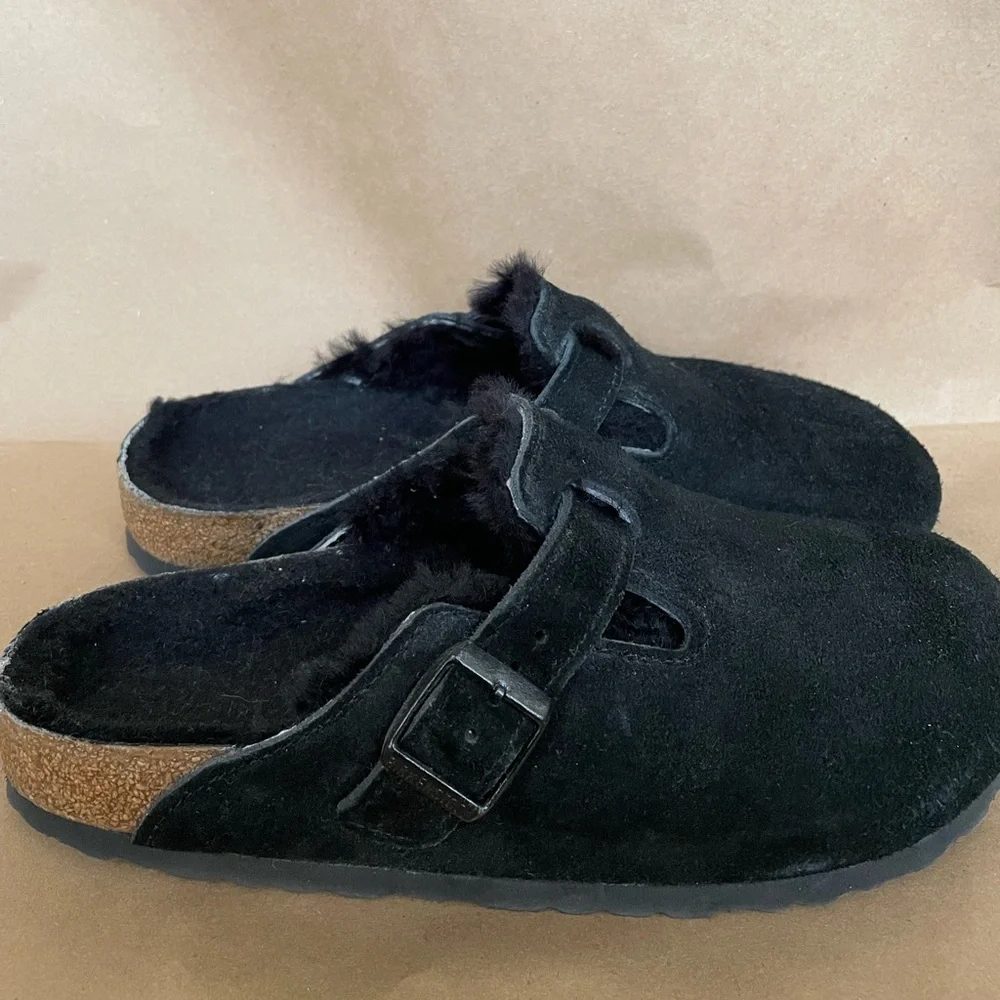 Lightly Used Birkenstock Black Boston Shearling Suede Leather Size EU 40 Narrow - Picture 1 of 10